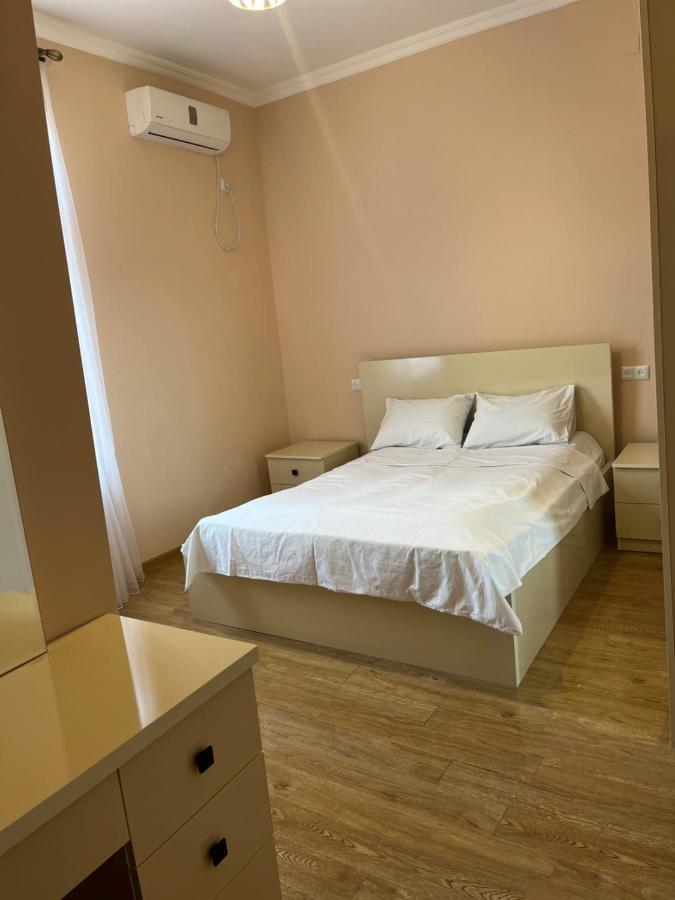 Guest House Mtani Near Colchis Fountain 쿠타이시 외부 사진